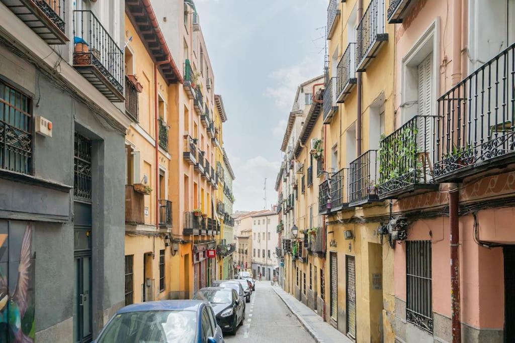 Nice Flat In Lavapies At Street Level S23A Madrid Buitenkant foto