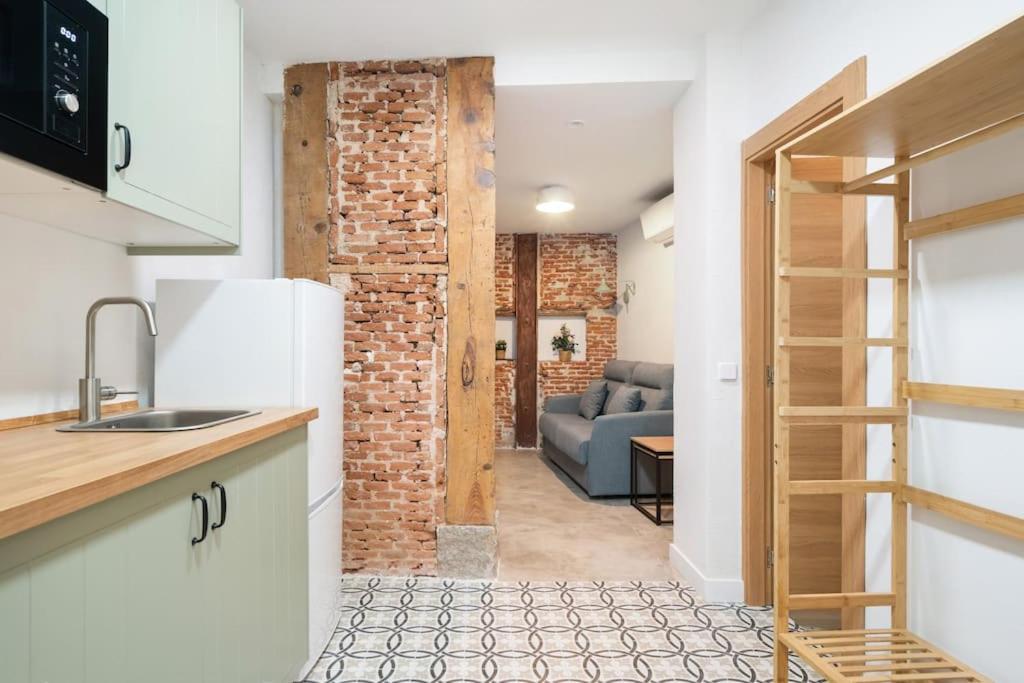 Nice Flat In Lavapies At Street Level S23A Madrid Buitenkant foto
